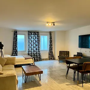 https://old-town-apartments-cologne.topcolognehotels.com